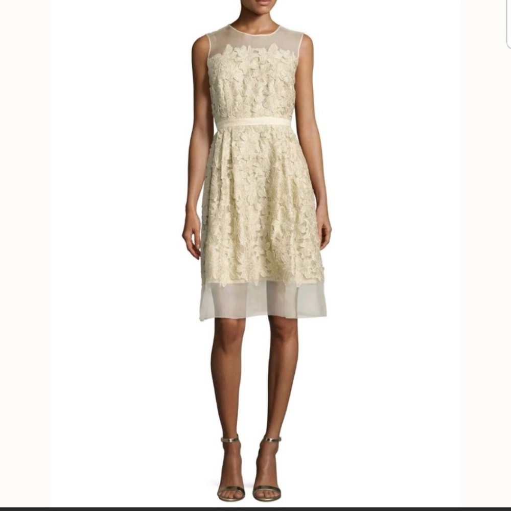 Carmen Marc Valvo 3D appliqué organza dress